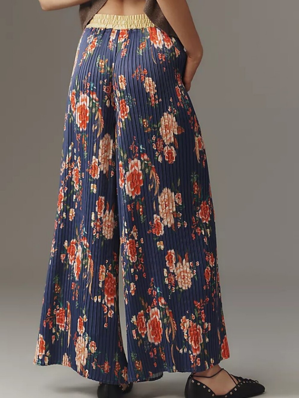 NWT Farm Rio Floral Track Pants Sz. Medium - Picture 2 of 11